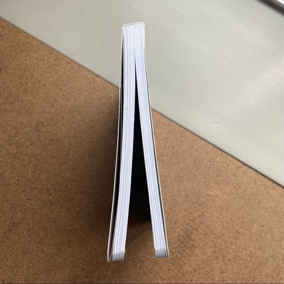 The Little Pocket Book of Happiness - Picture 5 of 9